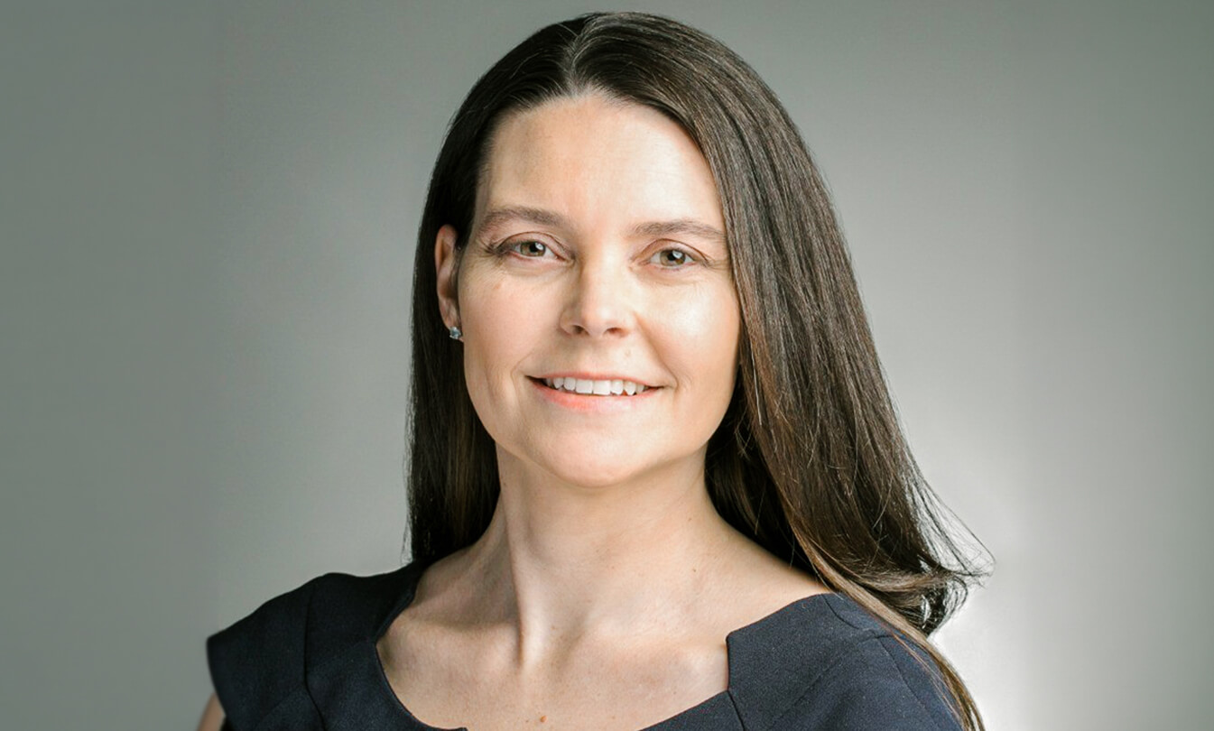 Erin White headshot