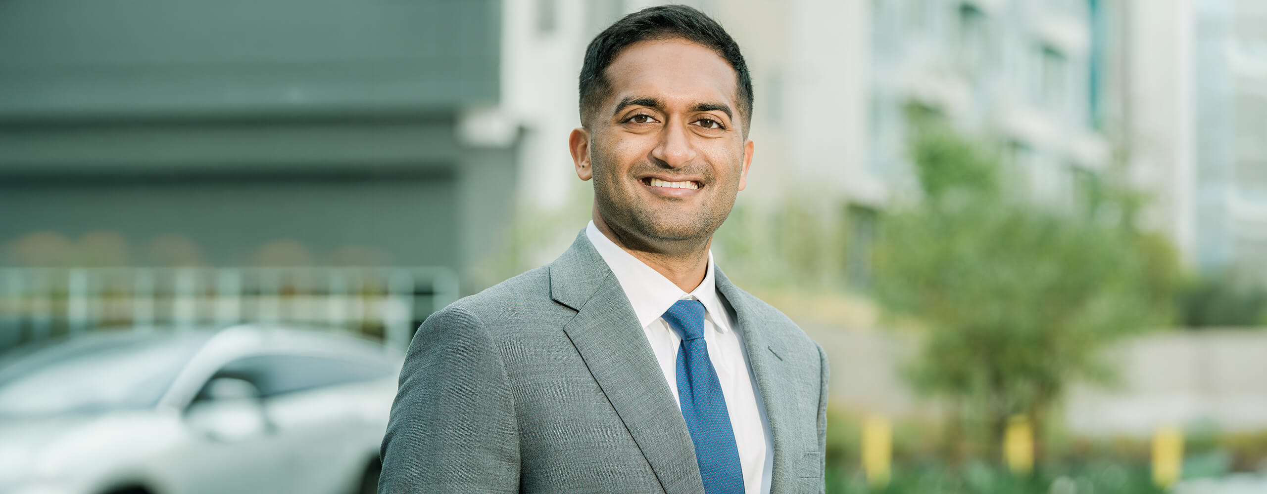 KGI student in business suit